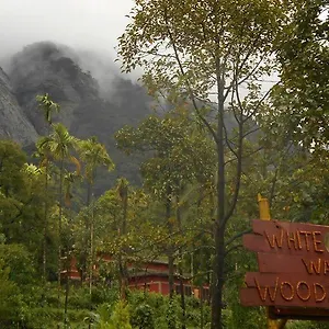  Resort White Water Woods