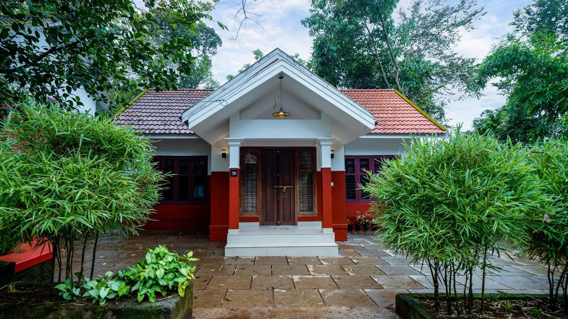 Vythiri Holiday Resort, Wayanad 4*,