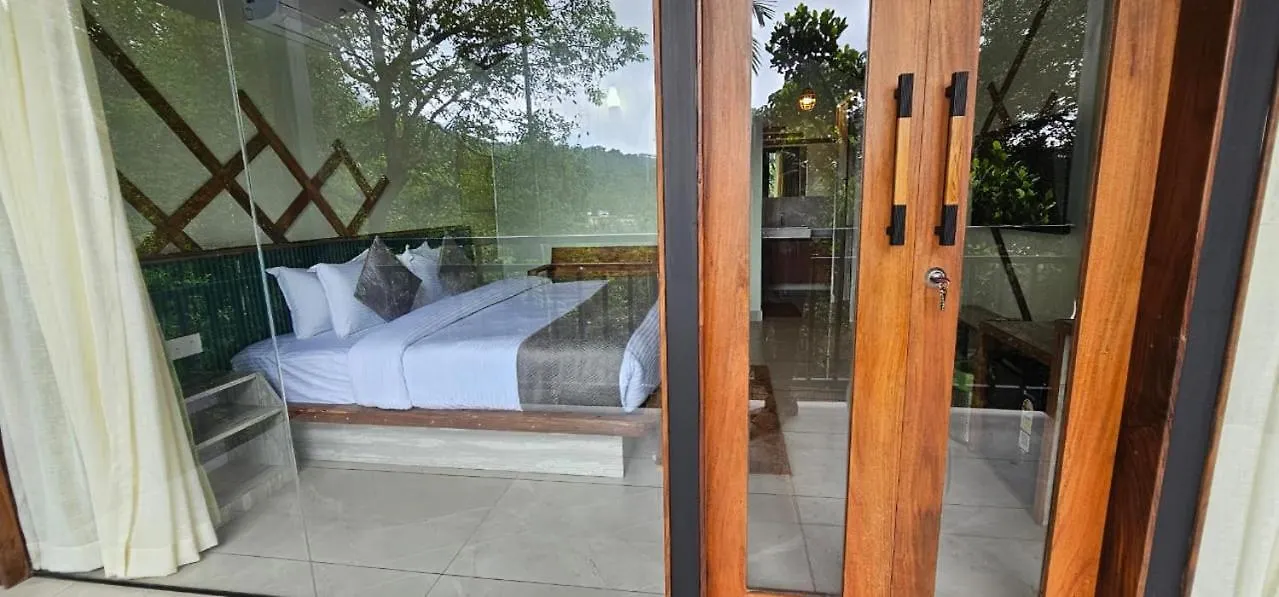 Vythiri Holiday Resort, Wayanad 4*,